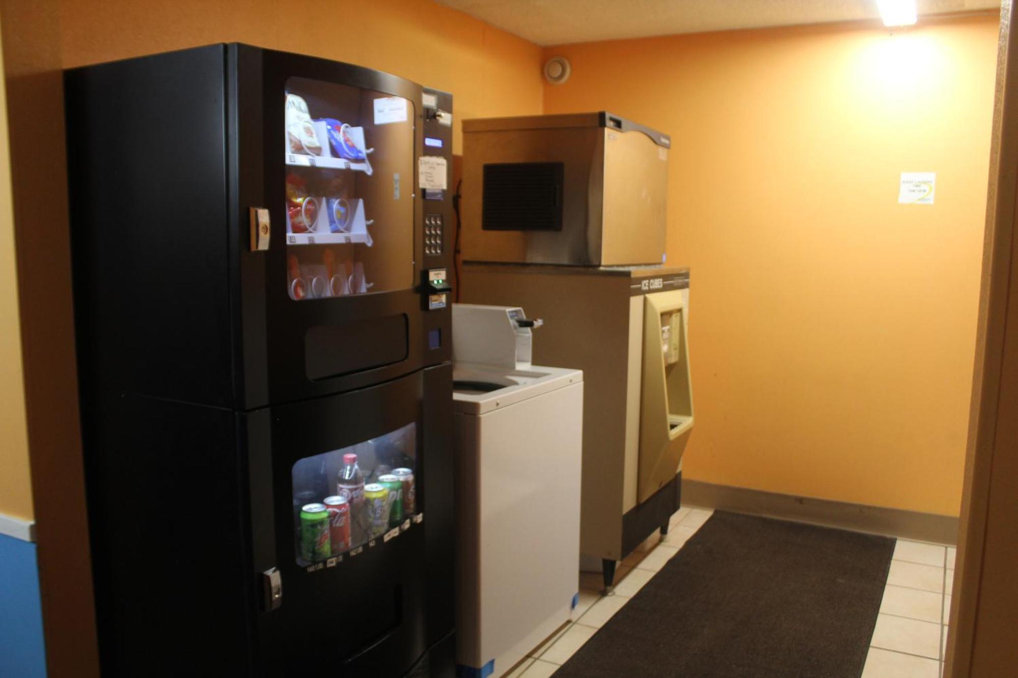 Extended Stay Warrenton Inn Экстерьер фото